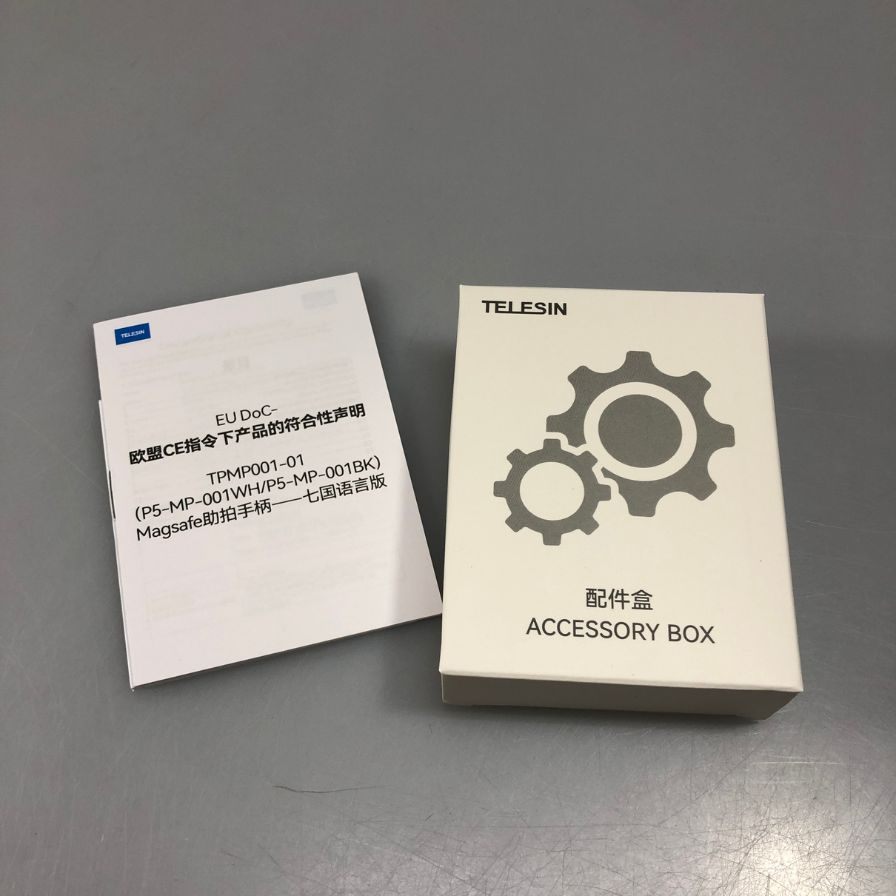 テレシン ファンショット マグネティックグリップ2 スマートフォン用カメラグリップ ホワイト TPMP001-01 TELESIN Fun Shot Magnetic Grip2【AFI30】【中古】