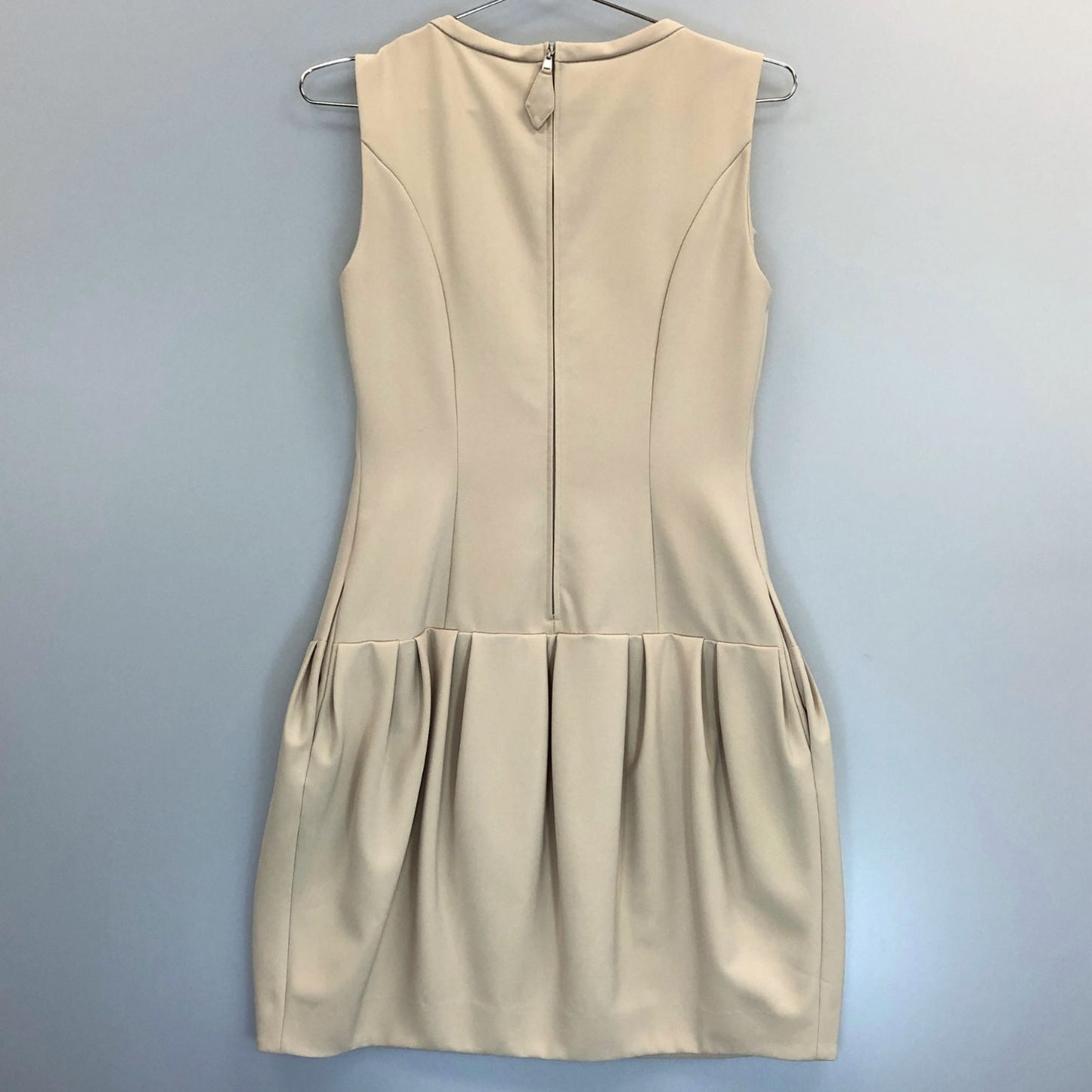 中古◆デイジー リン フォクシー コクーン タック ワンピース ノースリーブ 32109 レディース サイズ38 ベージュ DAISY LIN for FOXEY 【AFB13】