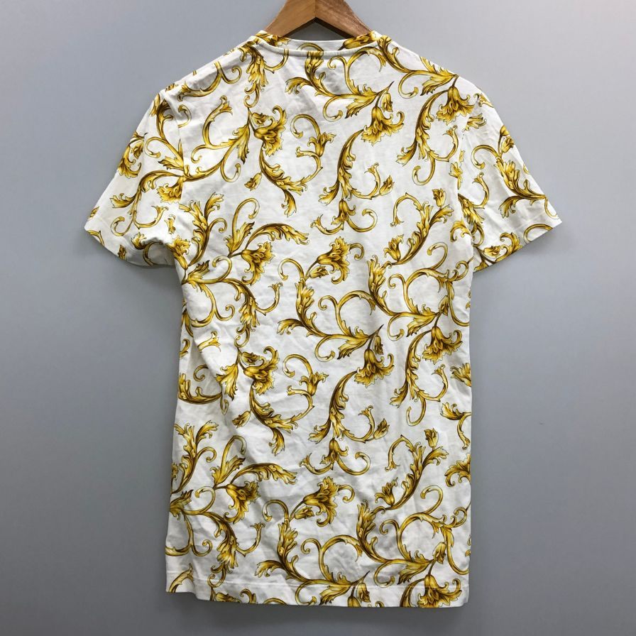 美品◆ヴェルサーチェ 半袖Tシャツ 総柄 ホワイト レディース サイズXS A89503S VERSACE 【AFB14】