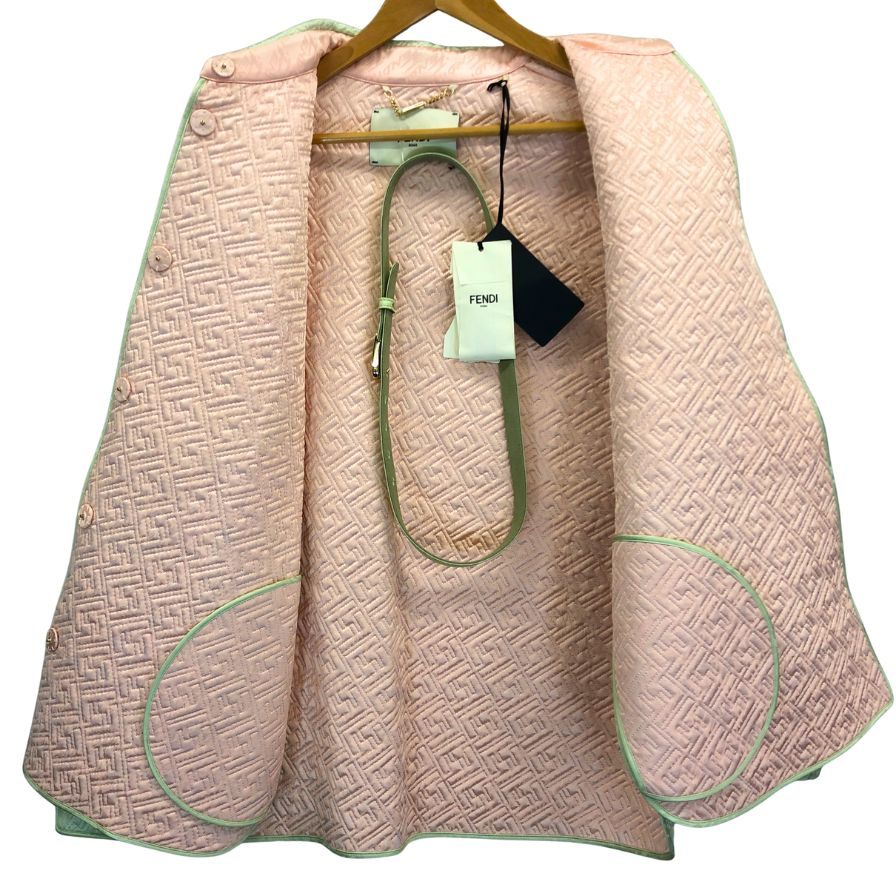 新品同様◆フェンディ 22SS キルティングジャケット FF総柄 グリーン×ピンク レディース サイズ38 FJ7264 FENDI by Kim Jones Hairdo Girls 【AFA19】