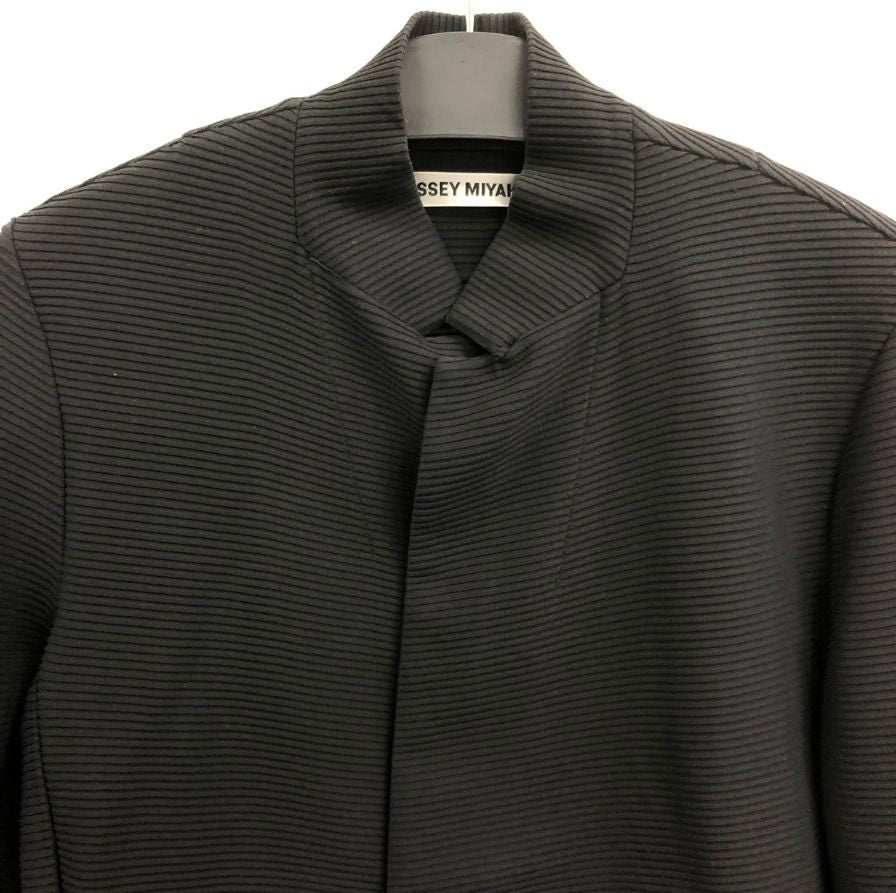 中古◆イッセイミヤケ 一つボタンショートジャケット IM81KD033 レディース サイズ2 ブラック ISSEY MIYAKE 【AFB33】