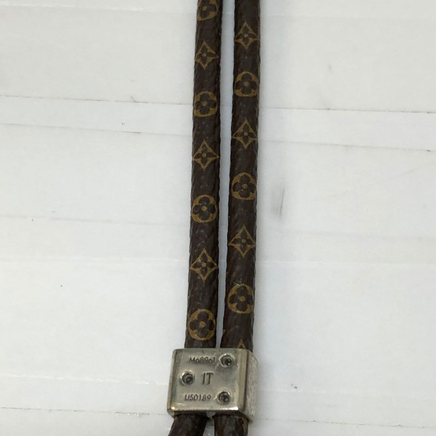 ルイヴィトン フォンホルダー ルイーズ M68961 US0179 ピンク LOUIS VUITTON【AFI12】【中古】