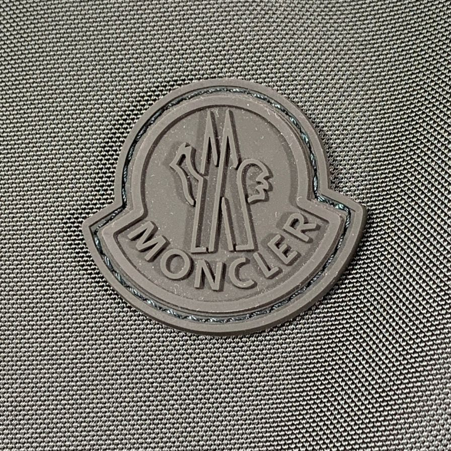 モンクレール バックパック ニュー ピエリック 2024AW J209A5A00009 カーキ  MONCLER NEW PIERRICK BACKPACK【AFE10】