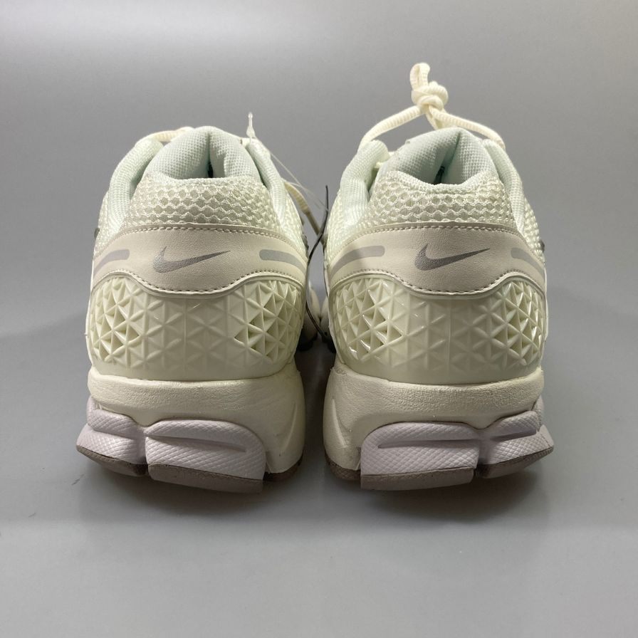 ナイキ FB9149-103 ズーム ボメロ 5 スニーカー ホワイト US10/28㎝ NIKE ZOOM VOMERO 5 約28.0cm【AFD13】