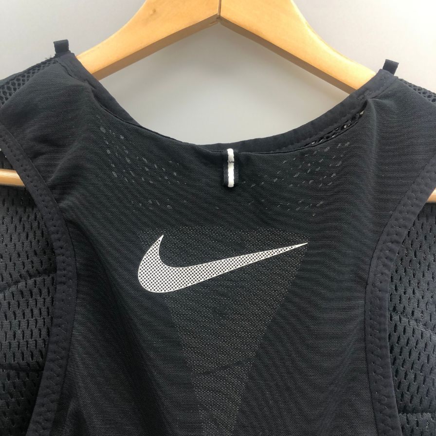 新品同様◆ナイキ ランベスト ブラック メンズ サイズS RN9000 NIKE 【AFA13】