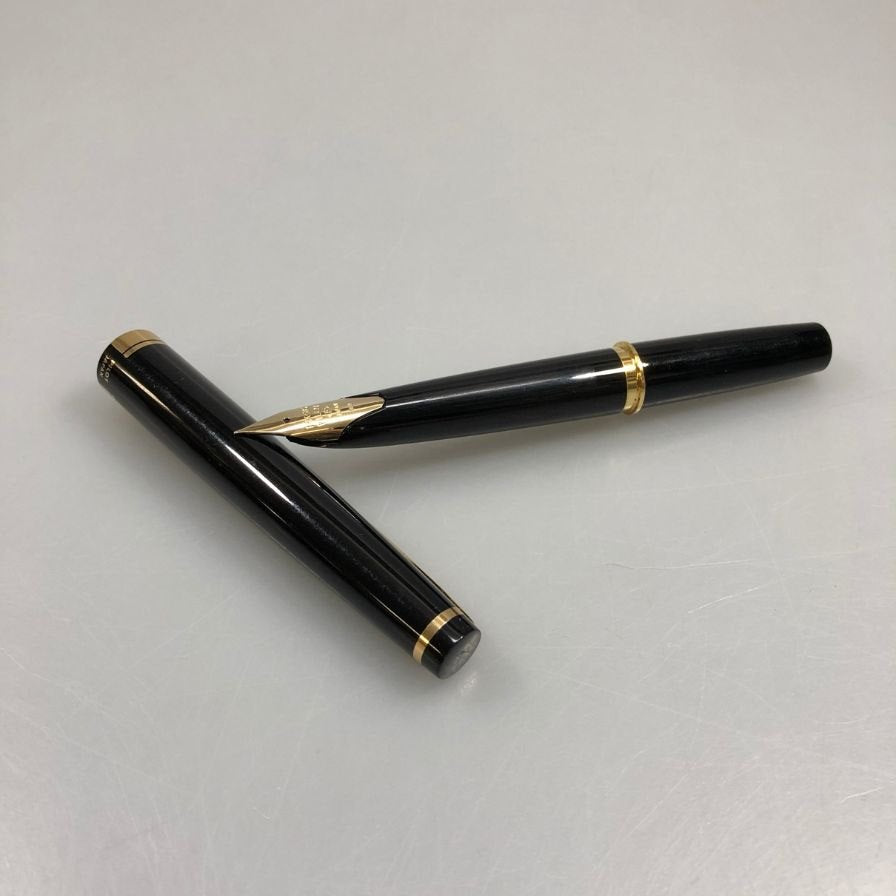 パイロット 万年筆 キャップ式 ペン先 14K 585 ブラック&ゴールド  PILOT【AFI14】