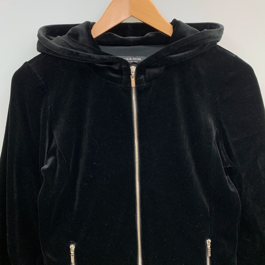 美品◇ベロアノワールバイフォクシー ニューヨーク ジップ
