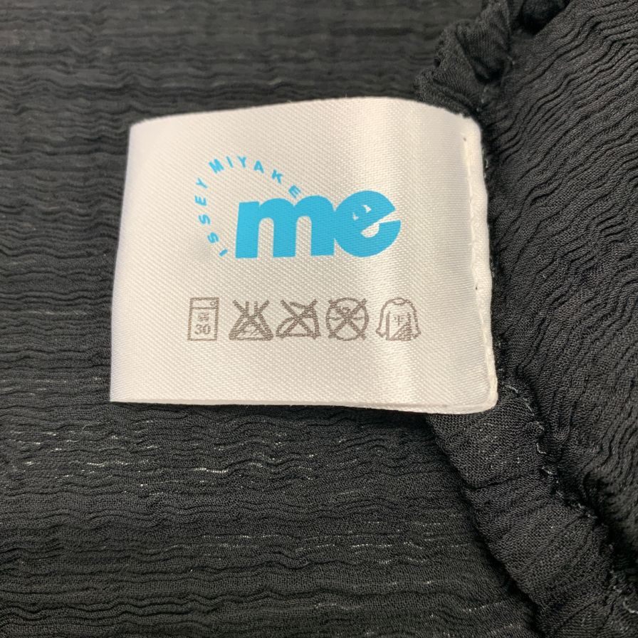 極美品◆ミー イッセイミヤケ シアーシャツ ブラック サイズフリー MI43FK171 me ISSEY MIYAKE 【AFB13】
