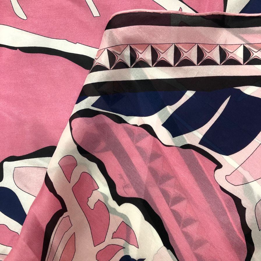 エミリオプッチ スカーフ ピンク系 総柄 EMILIO PUCCI【AFI12】