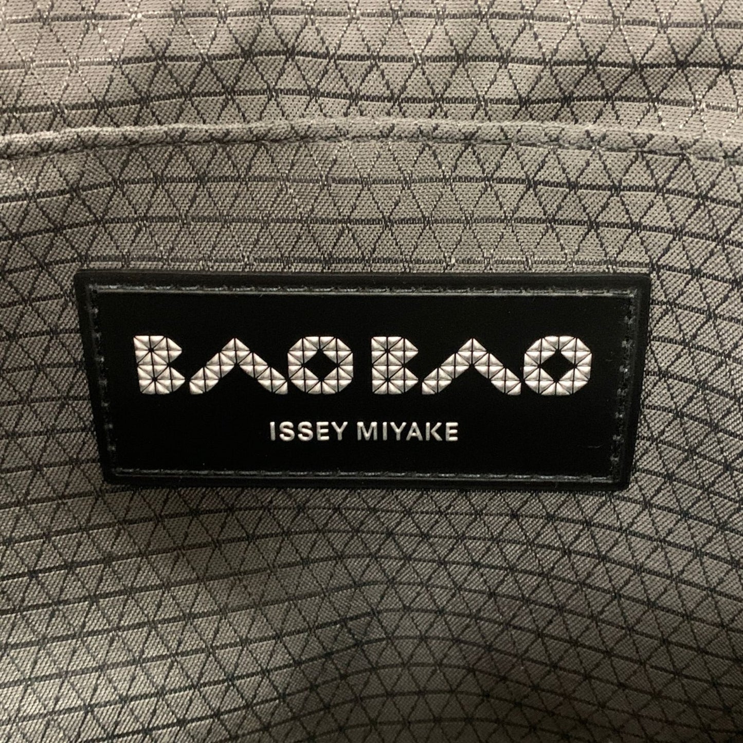 バオバオ イッセイミヤケ ハンドバッグ クリスタルマット BB53 AG314 ペールグレー レディース BAOBAO ISSEI MIYAKE【AFE12】