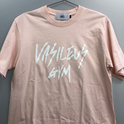 美品◆ユーピーディーティー アンプレセデンティド Tシャツ プリントデザイン ピンク系 サイズ1 メンズ UPD'T UNPRECEDENTED 【AFB39】