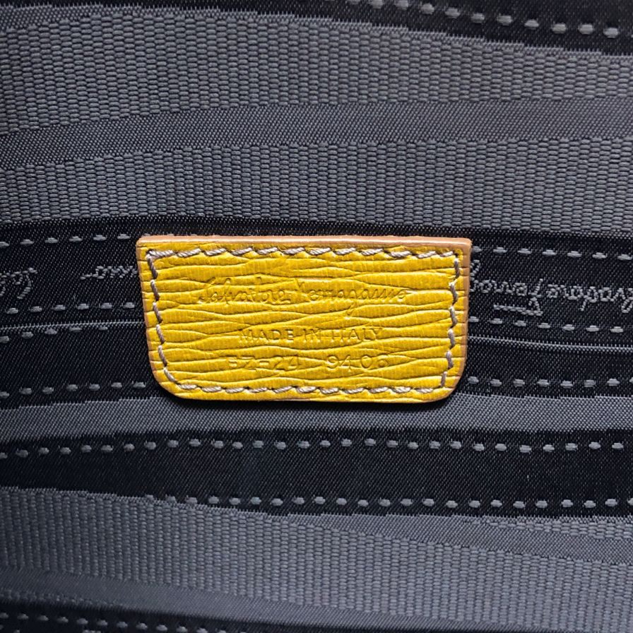 サルヴァトーレ フェラガモ ドキュメントケース クラッチ メンズ イエロー salvatore ferragamo【AFE3】【中古】