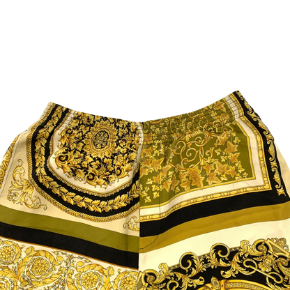 Good condition ◆ Versace shorts A86432 Barocco 100% silk all over pattern men's gold size 44 Versace [AFB19] 