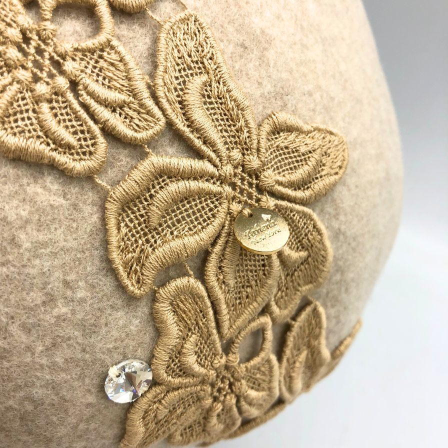 アシーナニューヨーク レディース ベレー帽 刺繍 ラインストーン アマンダ ベージュ Athena New York