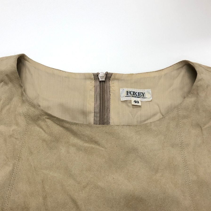 中古■フォクシー ノースリーブ 膝下ワンピース ベージュ 40サイズ フェイクレザー 18790-SOAY12 FOXEY 【AFB24】