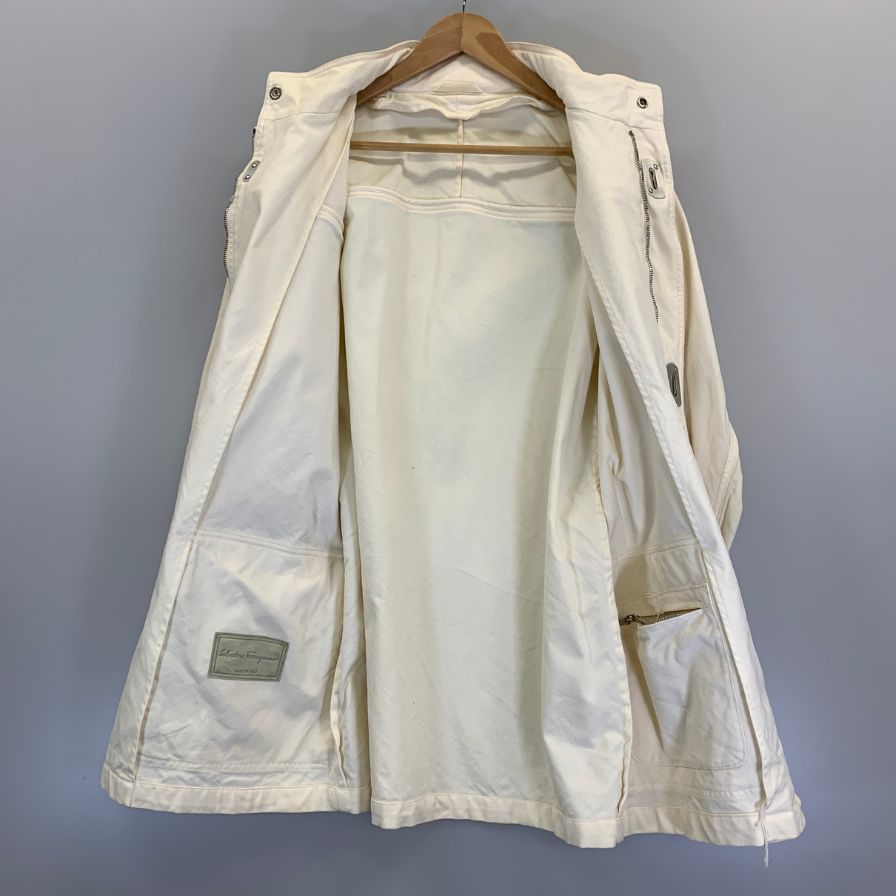 美品◆サルヴァトーレ フェラガモ コーチジャケット メタル釦 ホワイト メンズ 48サイズ Salvatore Ferragamo 【AFB1】