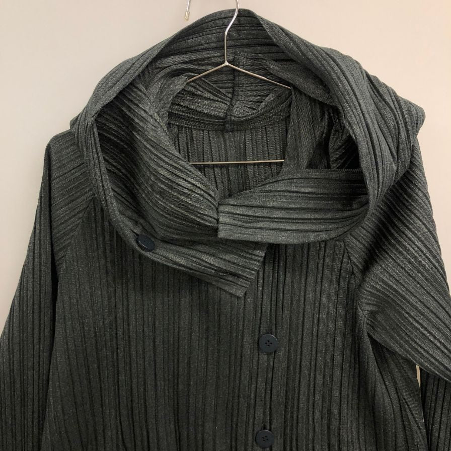 美品◆プリーツプリーズ イッセイミヤケ フード ロング コート PP33-JA671 グレー サイズ4 PLEATS PLEASE 【AFB43】