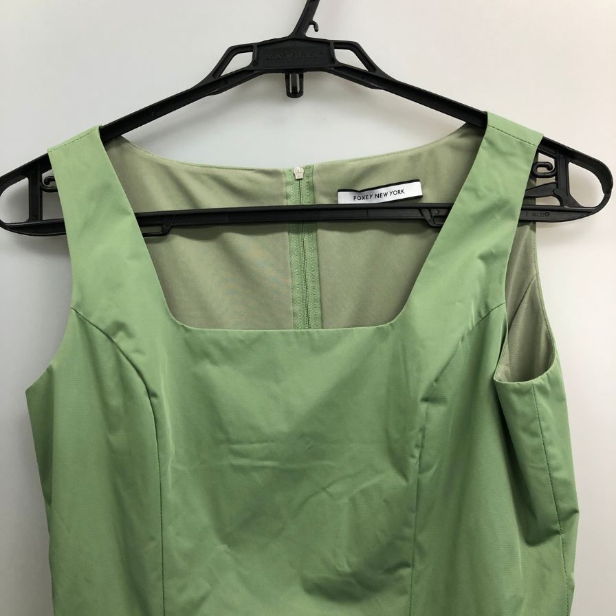 美品◆フォクシーニューヨーク ノースリーブフレアワンピース 34551-NA0FY106T レディース グリーン  サイズ40 FOXEY NEW YORK 【AFB36】