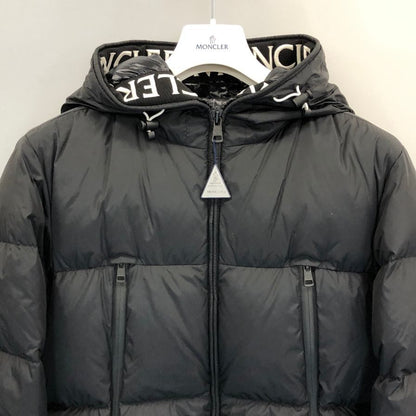 新品同様◆モンクレール モンクラ ダウンジャケット サイズ3 ブラック MONCLER MONTCLA 【AFA12】