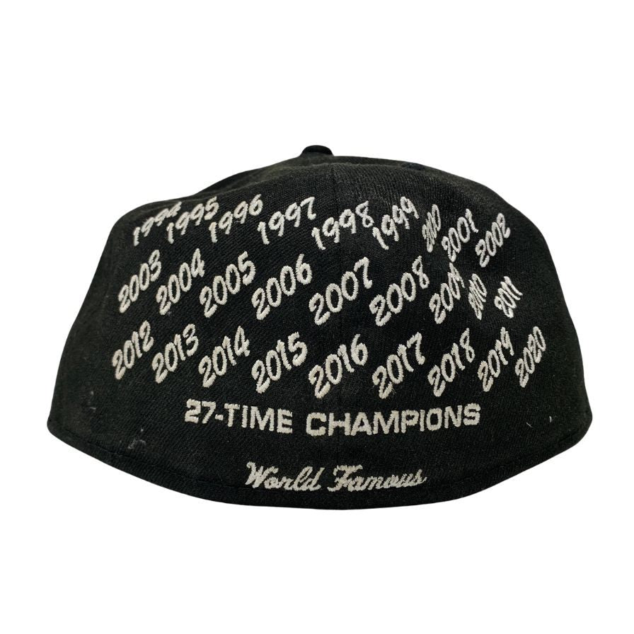 シュプリーム ニューエラ ベースボール キャップ 21ss Champion Ship Box Logo 刺繍 デザイン ブラック 7 5/8（60.6cm) Supreme NEW ERA【AFI20】