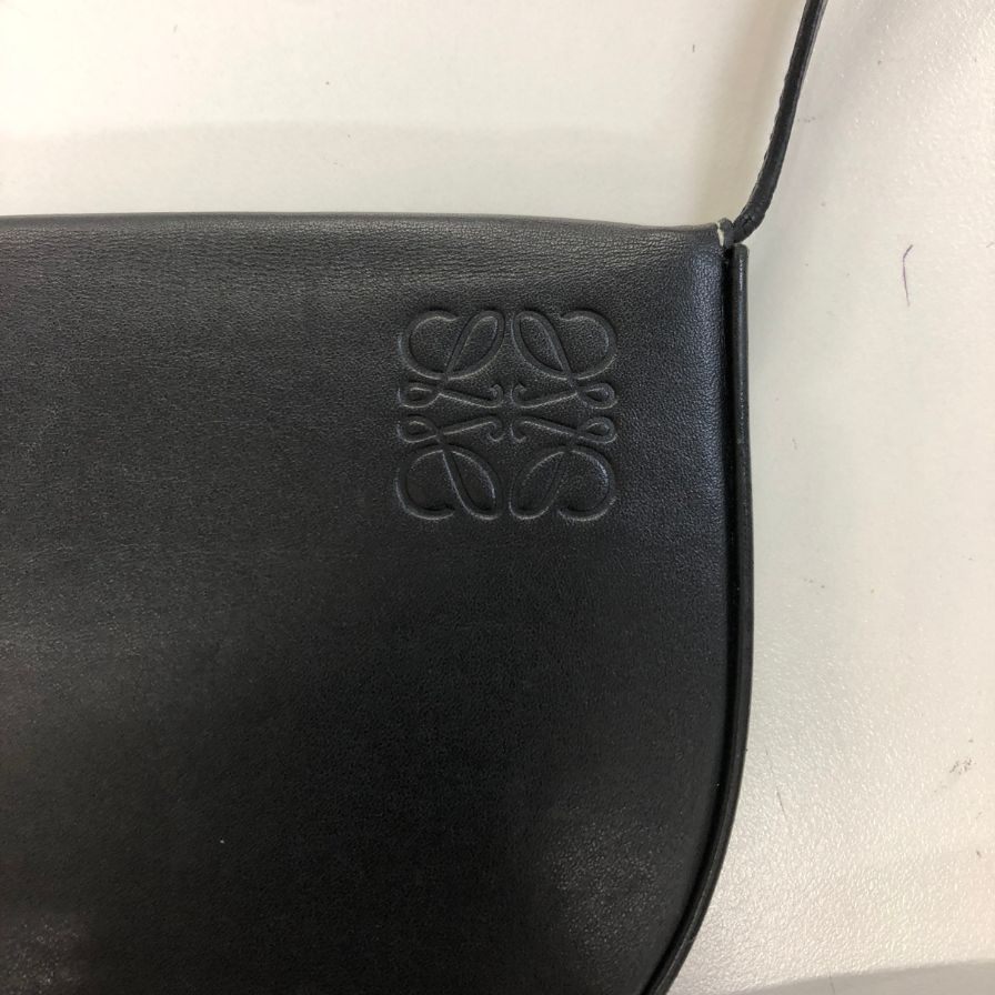 ロエベ カーフ レザー ミニヒールポーチ アナグラムロゴ ショルダーポーチ ブラック LOEWE【AFE5】