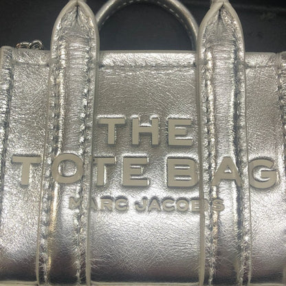 マークジェイコブス キーホルダー ナノトートチャーム シルバー MARC JACOBS【AFI27】【中古】