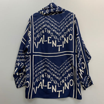 美品◆ヴァレンティノ プルオーバーシャツ ロゴ総柄 シルク ネイビー サイズ40 レディース Valentino 【AFB9】