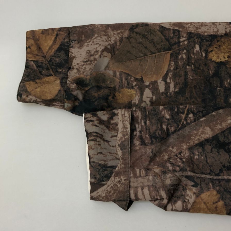 美品◆ステューシー リアルツリー柄 コーチジャケット ブラウン サイズM メンズ Stüssy Realtree 【AFB42】