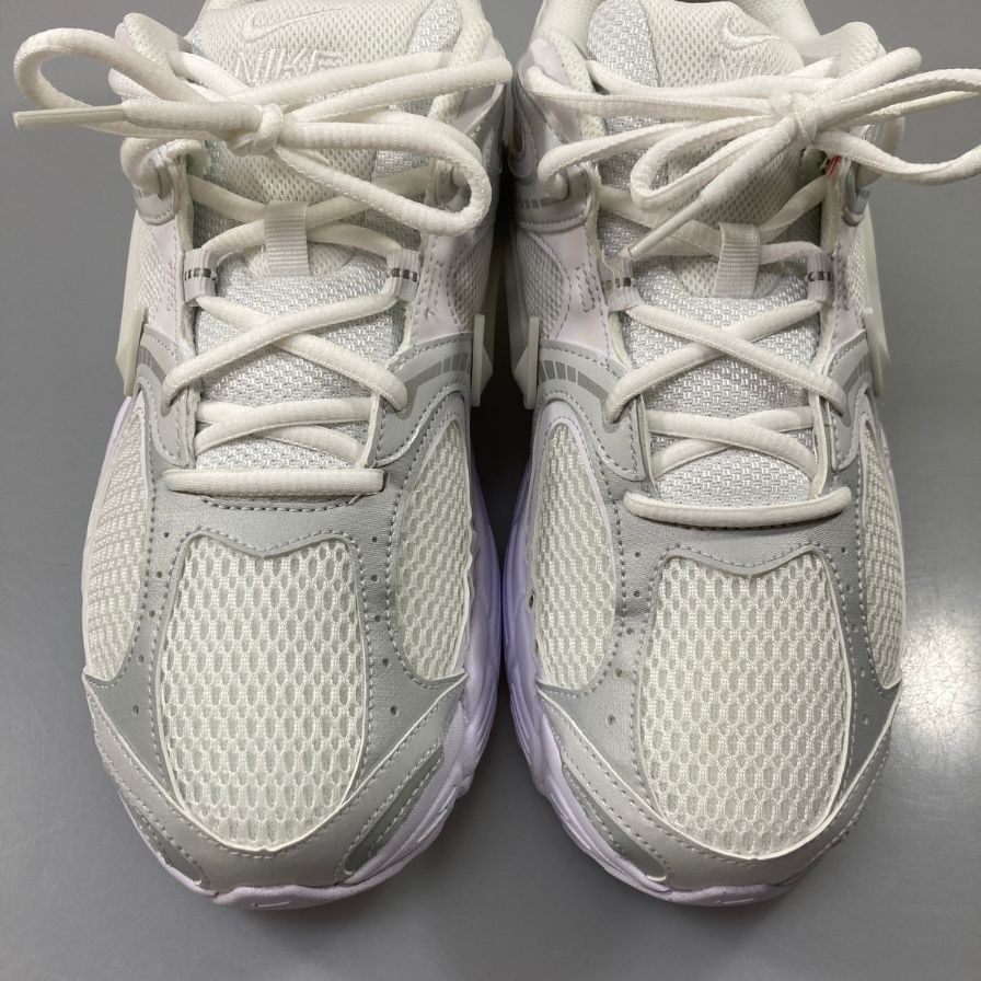 ナイキ HJ5228-101 V5 RNR スニーカー ホワイト US10/28㎝ NIKE 約28.0cm【AFD5】