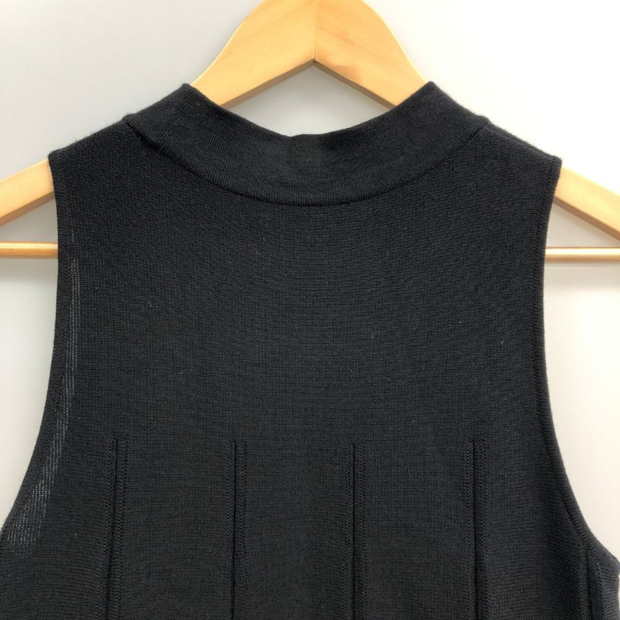 美品◆フォクシ―ニューヨーク ノースリーブ トップス チュニック プリーツあしらい 40019 ウール ブラック サイズ40 FOXEY NEWYORK 【AFB34】