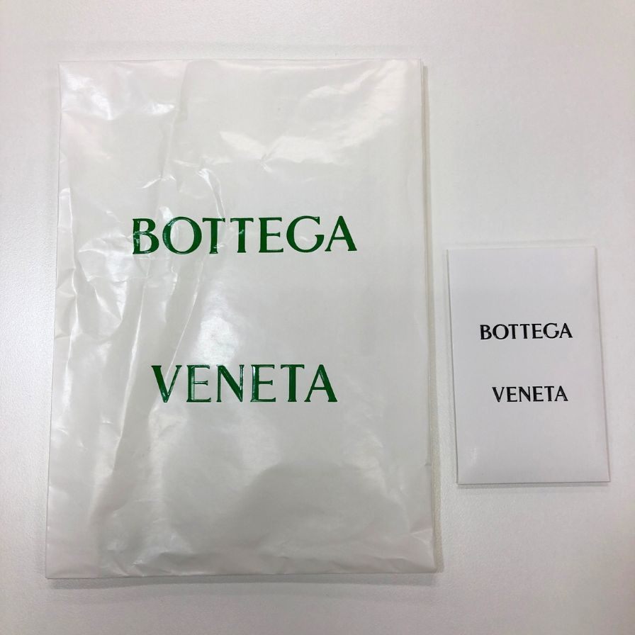 ボッテガヴェネタ iPhoneケース iPhone15Pro ラバー イントレチャート ブルー系 BOTTEGA VENETA【AFI10】【中古】