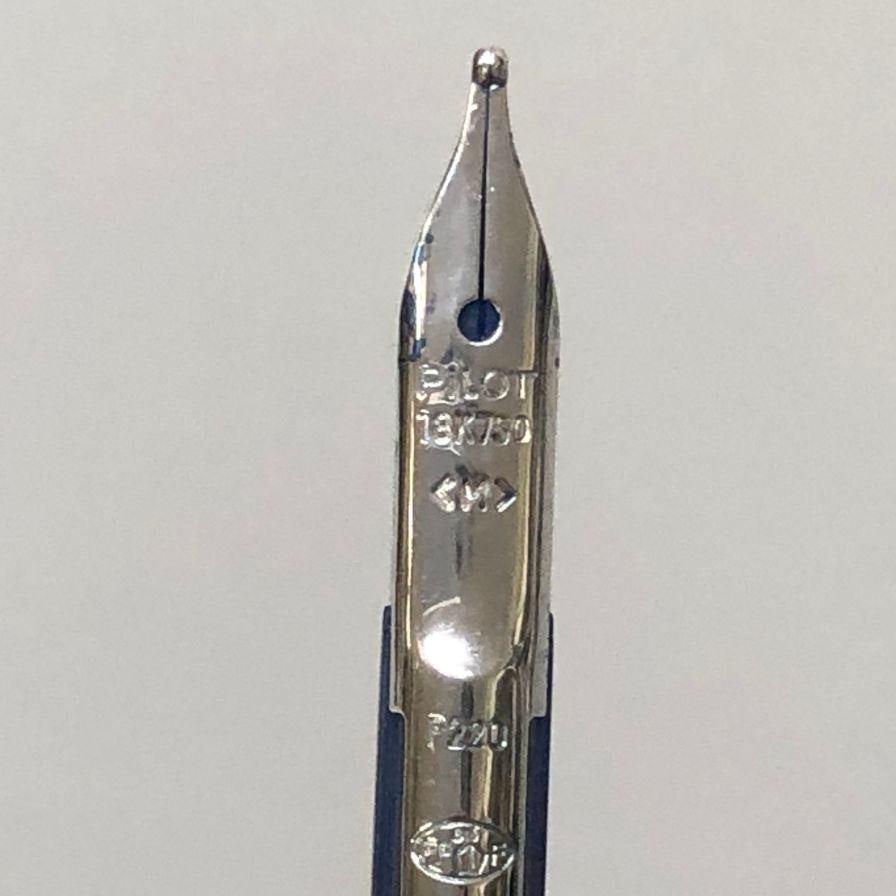 パイロット 万年筆 ノック式 キャップレス ペン先18K-750 マットブラック 黒 PILOT【AFI8】