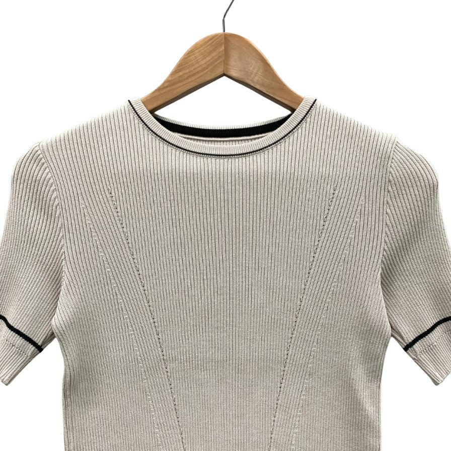 極美品◆フォクシー 半袖ニット カットソー ロゴプレート サイズ38 ベージュ レディース 34854-KATFY27TM FOXEY 【AFB11】