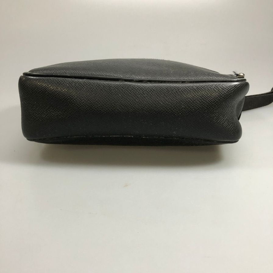 ルイヴィトン  タイガ カードケース アンヴェロップ カルト ドゥ ヴィジット グリズリ M30928 ブラック Louis Vuitton【AFE6】
