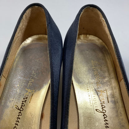 サルバトーレ フェラガモ リボンパンプス レディース サイズ7B ブラック Salvatore Ferragamo 約24.5cm【AFC30】