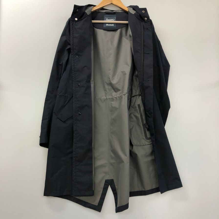 美品◆ヘルノ コート PA001UL-11101-9290 ゴアテックス レインコート フーディ メンズ ブラック サイズ50 HERNO 【AFB22】