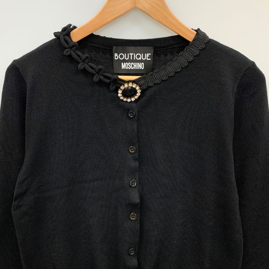 極美品◆ブティック モスキーノ カーディガン フロントビジューボタン ウール100% レディース サイズ42 ブラック BOUTIQUE MOSCHINO 【AFB3】