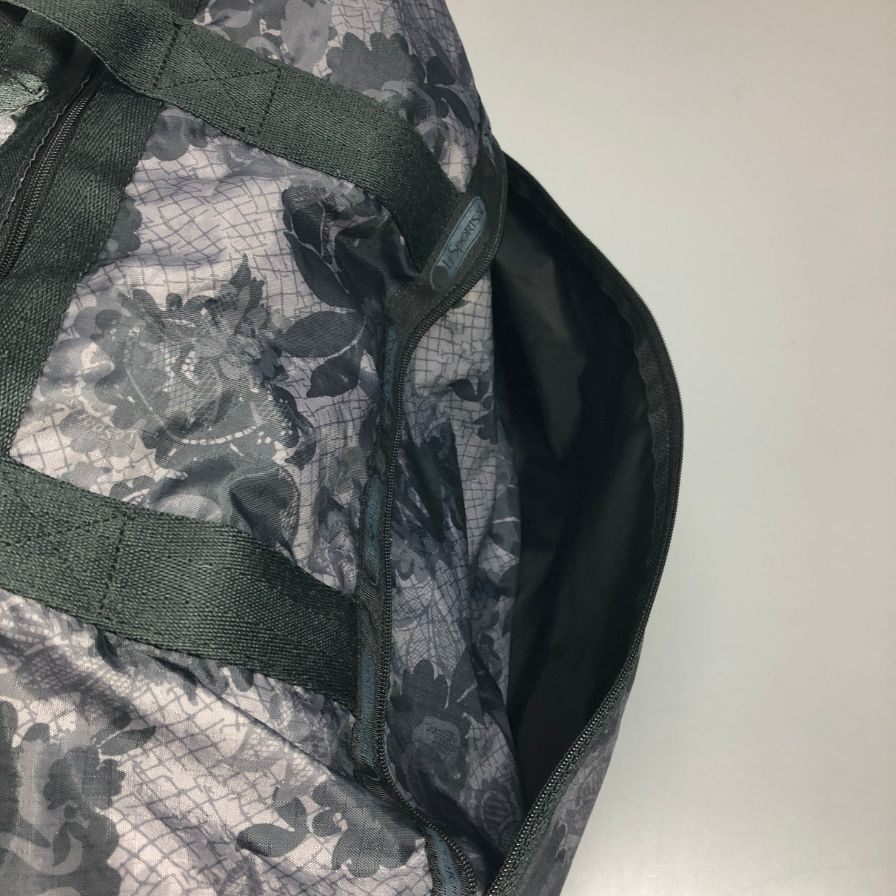 レスポートサック ボストンバッグ 花柄 ブラック系   LeSportsac【AFE5】
