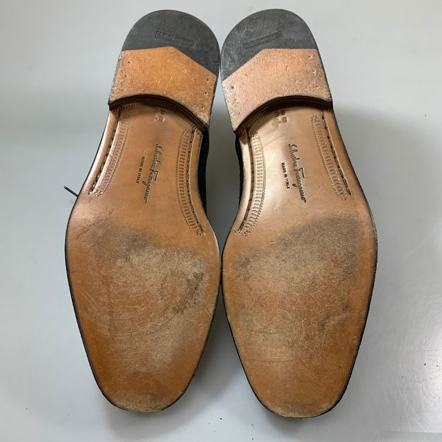 フェラガモ レザーシューズ  9861メッシュ パンチドキャップトゥ Vフロント カーフ ブラック サイズ8.5 メンズ Salvatore Ferragamo 約27.5cm【PTM5】