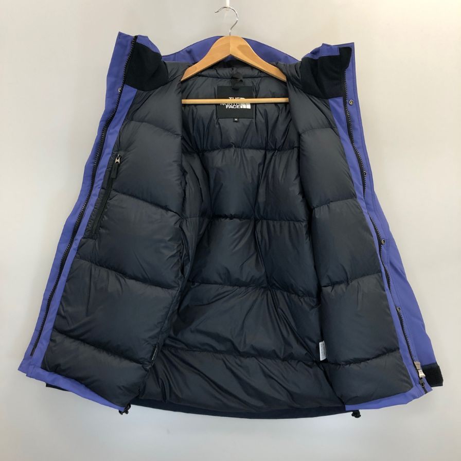 新品同様◆ザ ノースフェイス マウンテンダウンジャケット ND92237 ユニセックス アーバンネイビー×ケイブブルー サイズM THE NORTH FACE 【AFA17】