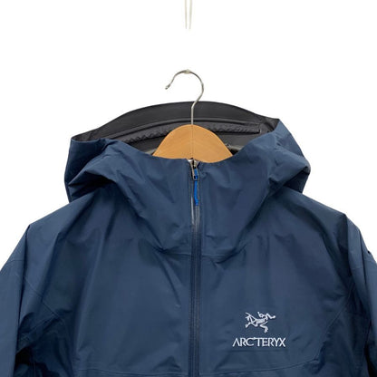 美品◆アークテリクス マウンテンパーカー ネイビー メンズ サイズM CA34438 ARC'TERYX 【AFB11】