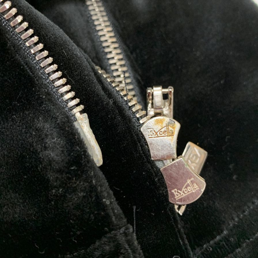 美品◇ベロアノワールバイフォクシー ニューヨーク ジップ