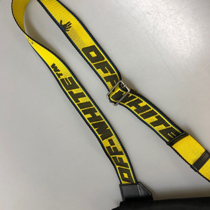 オフホワイト ショルダーバッグ  ナイロン ファスナー メンズ ブラック×イエロー  Off White【AFE6】