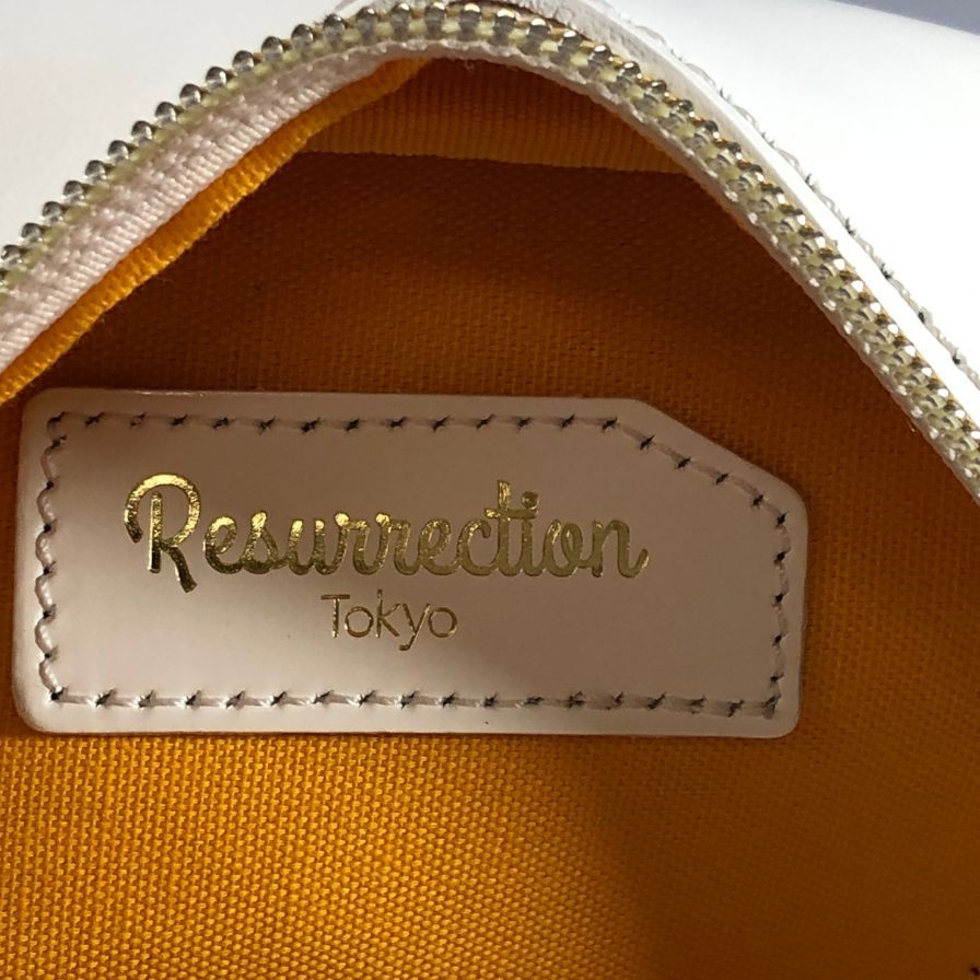 レザレクション ボディバッグ ブランタ ホワイト レザー ユニセックス Resurrection【AFE11】