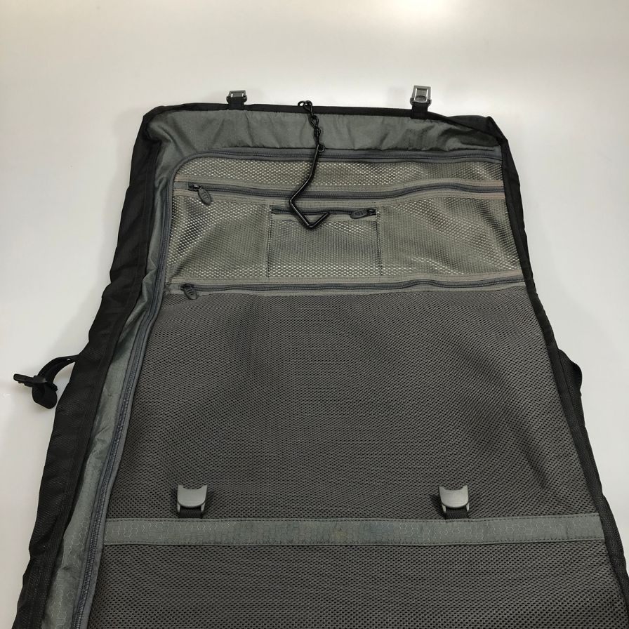 トゥミ ナイロンガーメントバッグ 536C メンズ ブラック TUMI【AFE8】