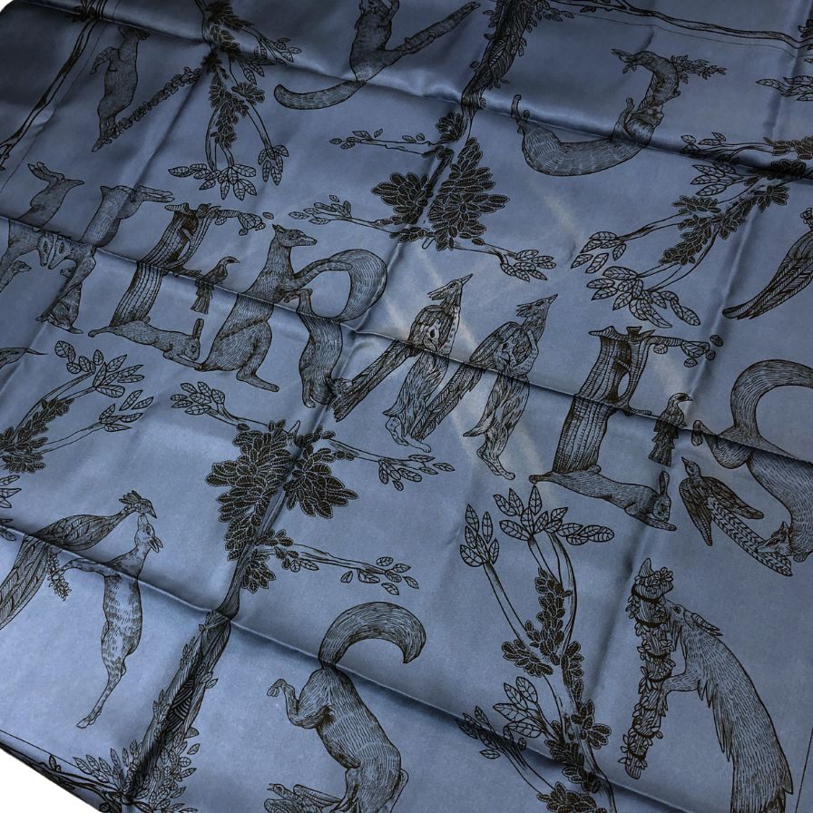 エルメス カレ90 アニマルロゴ ANIMAL ALPHABET シルク ブルー レディース HERMES【AFI18-3】