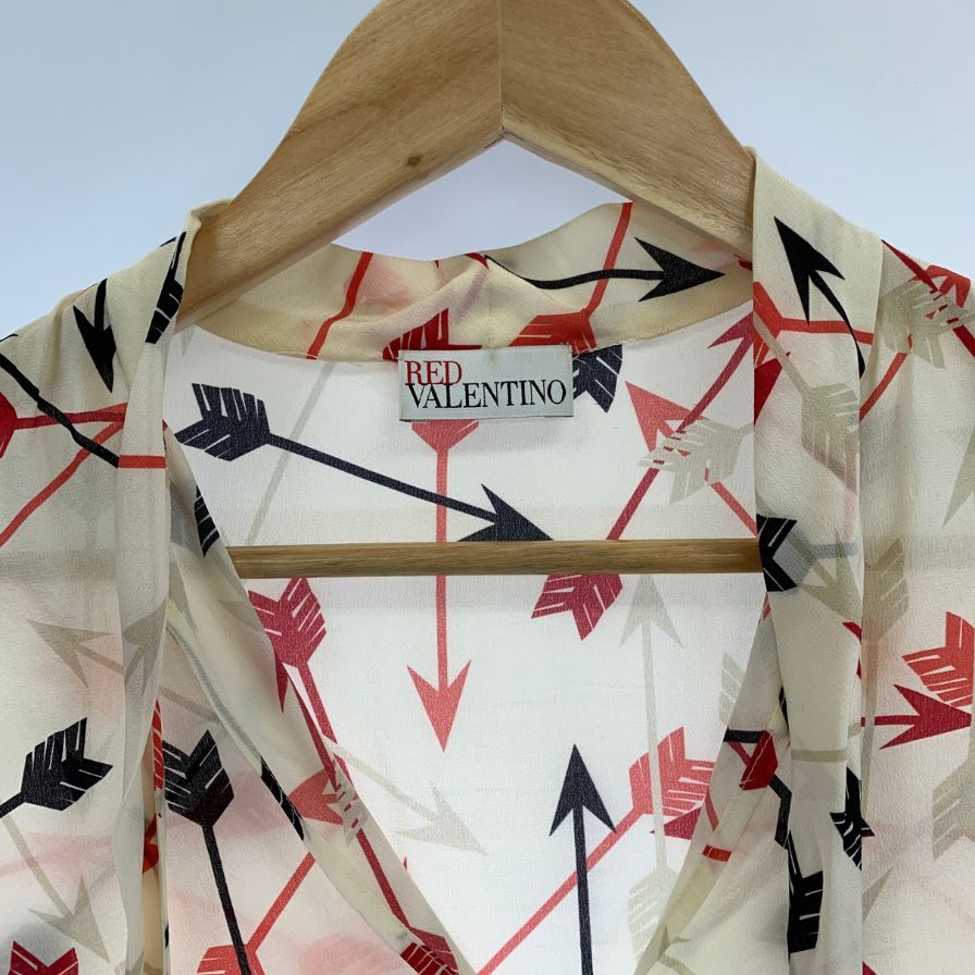 美品◆レッド ヴァレンティノ ブラウス ボウタイ 総柄 長袖 シルク カットソー ベージュ系 レディース サイズ40 RED VALENTINO 【AFB16】