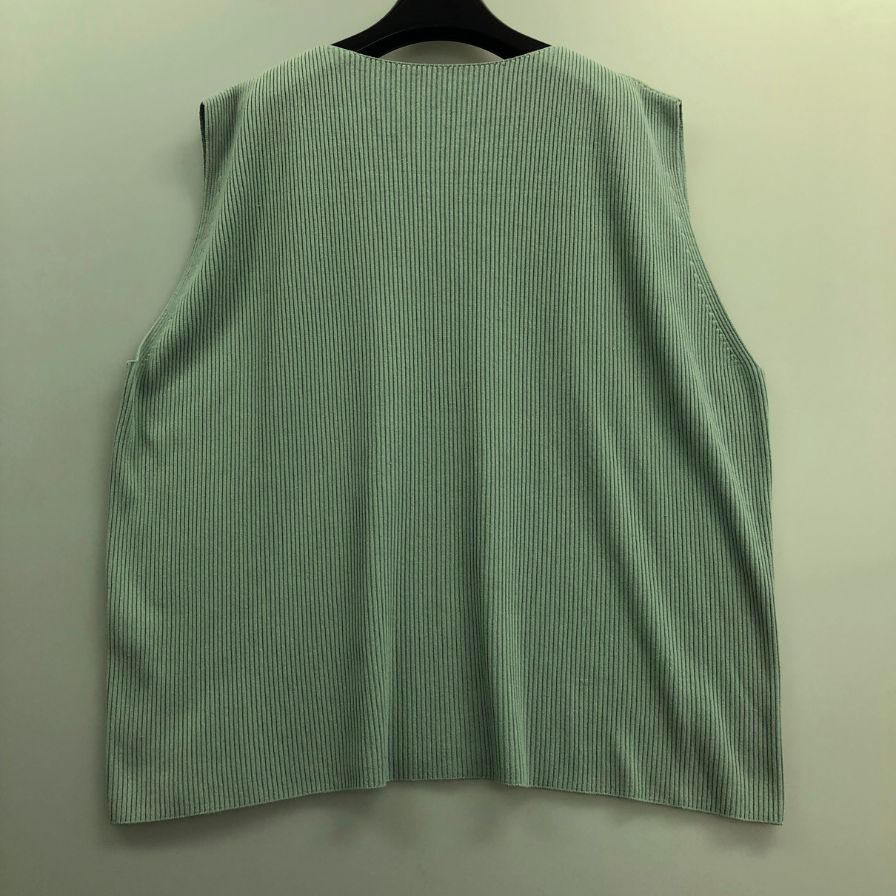 美品◆イッセイミヤケオムプリッセ ベスト HP51KE217 プリーツ メンズ グレー系 サイズF ISSEY MIYAKE HOMME PLISSE 【AFB36】