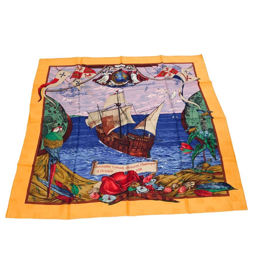 エルメス 大判スカーフ カレ90 Christophe Colomb decouvre 1 Amerique 12 Octobre 1492 コロンブス アメリカ大陸発見 イエロー HERMES【AFI18】