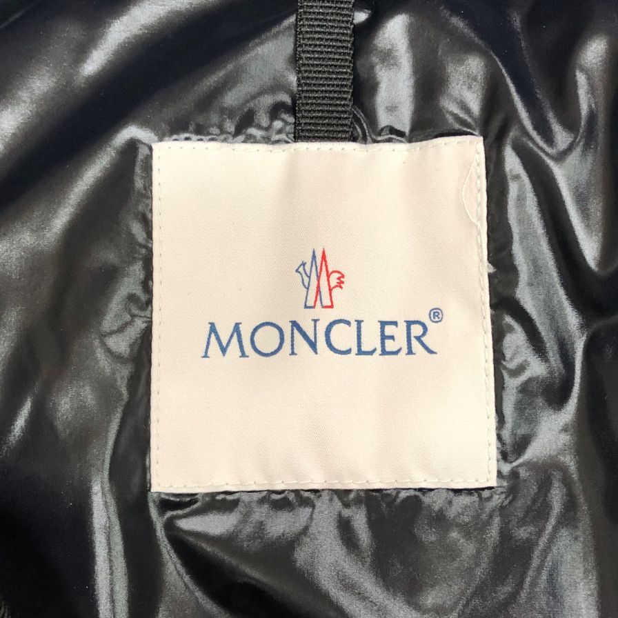新品同様◆モンクレール モンクラ ダウンジャケット サイズ3 ブラック MONCLER MONTCLA 【AFA12】